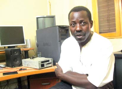 Réalisateur et producteur, Sékou Traoré est fondateur du studio  Abissia. Il est par ailleurs réalisateur de trois documentaires : «Ismaël, un exemple de courage», «Une femme, des éleveurs» en 1997 et «Germain, entre boîtes et fils de fer» en 2006 et un long-métrage de fiction : «Gorel ou le mil promis» en 2001.  (Ph.: CD)