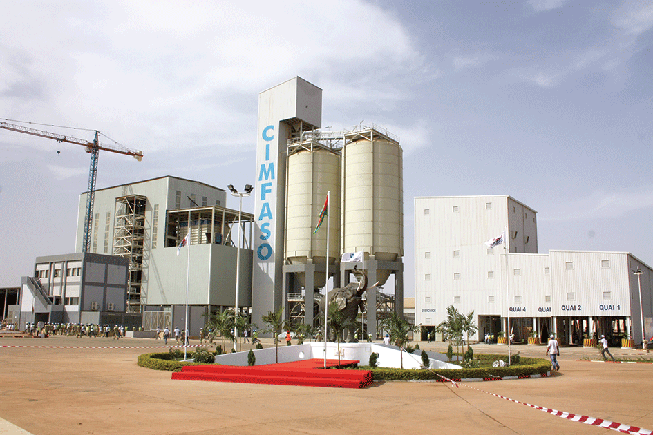 L’usine de CIMFASO est située dans la zone industrielle de Kossodo à Ouagadougou. Sa capacité de production annuelle s’élève à 1 million de tonnes de ciment. (Ph.: YS)